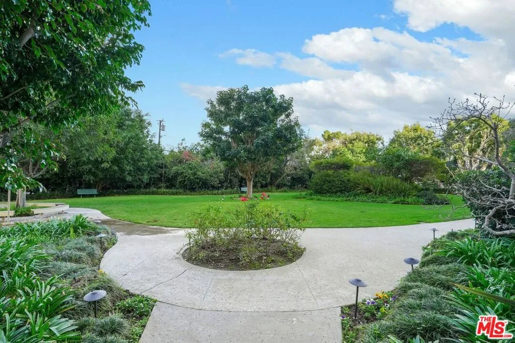 1270 Century Park East 1210s, None, California 90067 home-pic-18